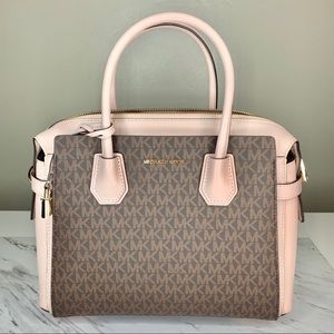 NWT MICHAEL KORS PURSE WITH DUST BAG